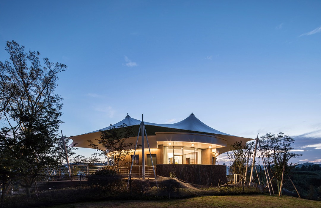 諸暨春風十里小鎮(zhèn)野奢帳篷酒店